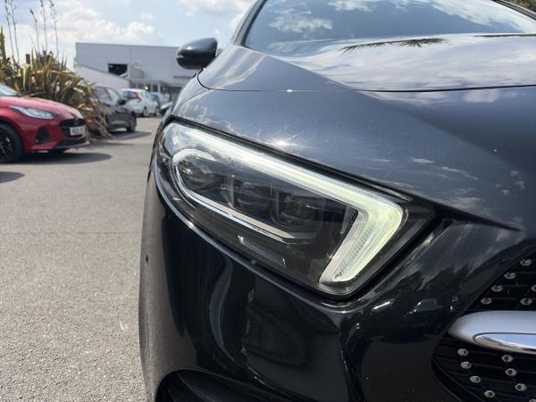 Mercedes-Benz A Class Photo 37