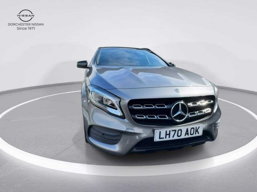Mercedes-Benz GLA Photo spincar-96b1c00ff46ca5da7572deb52fcef73a47797582.jpg