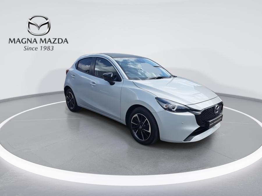 Mazda Mazda2 Photo spincar-98046ed268e88ae6b13f686b3da21581b172aa0c.jpg