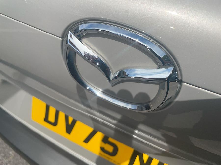 Mazda CX-30 Photo spincar-9820d013662706815dd1d79c956b1e4ed58d4743.jpg