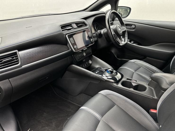 Nissan LEAF Photo spincar-984bfb8edbcc0a1eb6180ac50a56b05af3c830e9.jpg