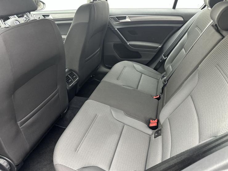 Volkswagen GOLF Photo spincar-997c618828291696fb3570b5927d29d3628f6e1b.jpg
