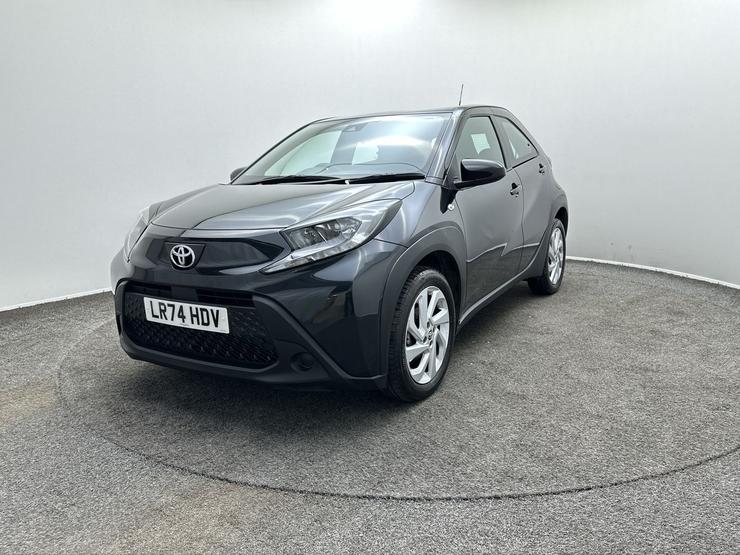 Toyota AYGO X Photo spincar-9cacf41abda6756a59e9439d0cf605b874c06047.jpg