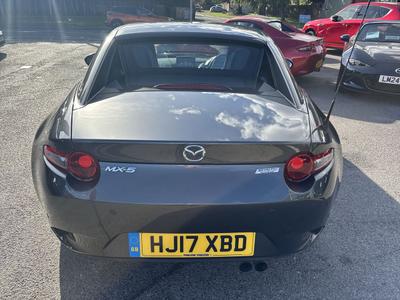 Mazda MX-5 RF Photo 14