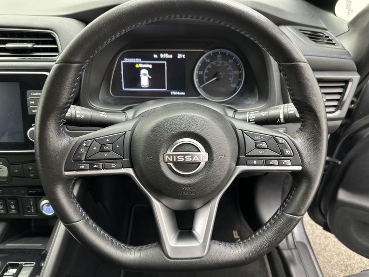 Nissan LEAF Photo spincar-9da9664a7f017ed6e08700724de9ed6ce8875822.jpg