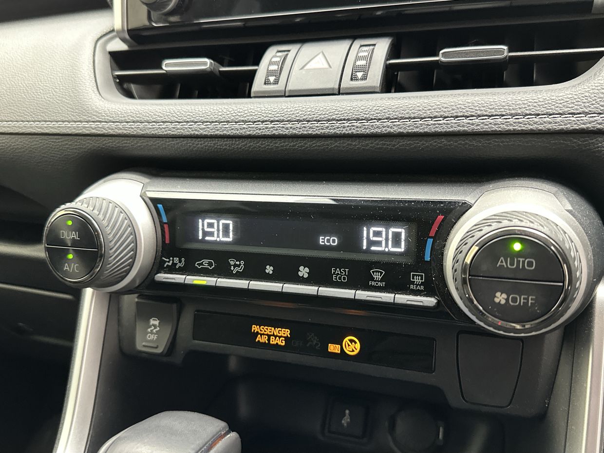 Toyota RAV4 Photo 13