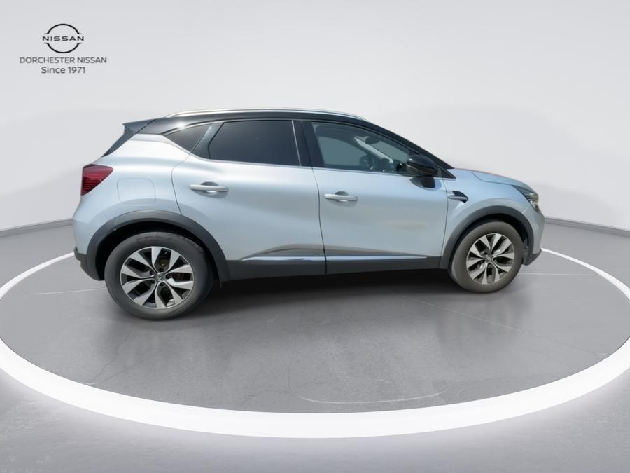 Renault Captur Photo spincar-9e0c13764e59f2a9a5c4b4ee34d99b68f3d50a20.jpg