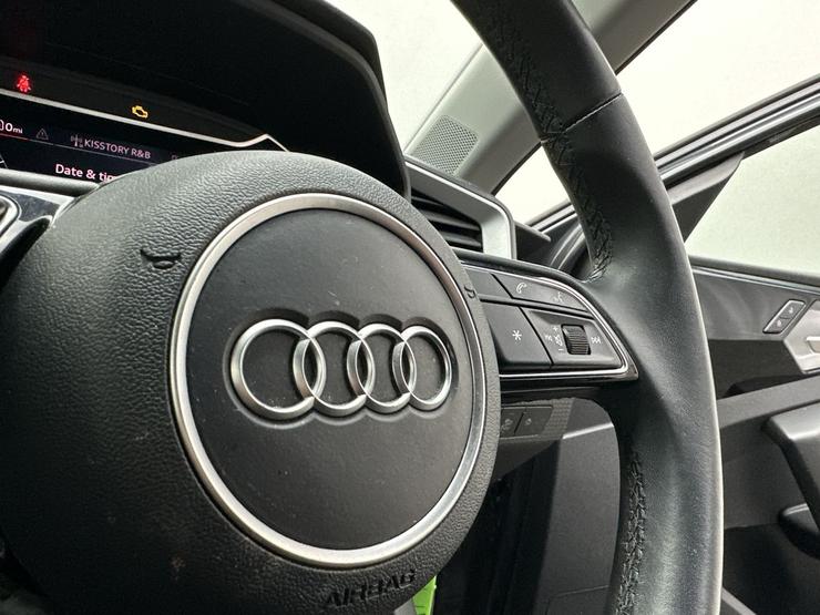 Audi A1 Photo spincar-9e4b814e1590a5fdd59d2f24ba345d1b09bca7c7.jpg