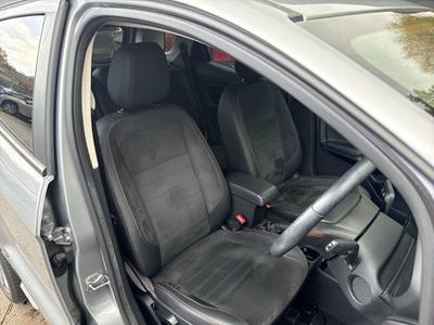 Ford EcoSport Photo 23