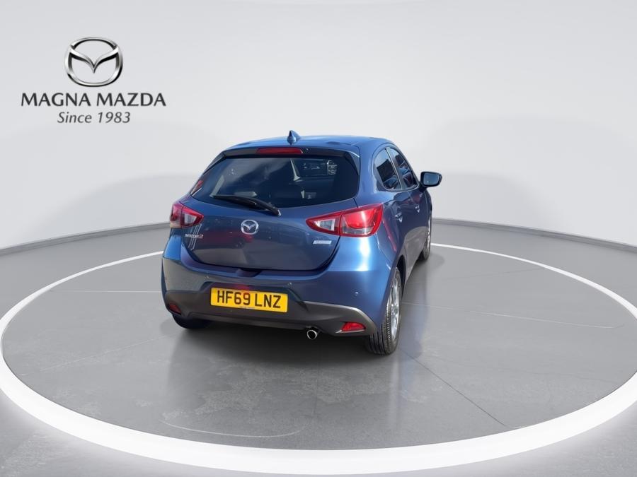 Mazda Mazda2 Photo spincar-9eada0c71813a50e098674e7e1550c987165f21f.jpg