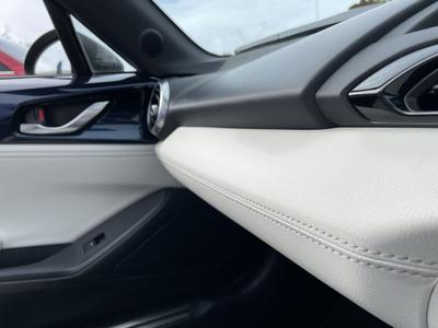 Mazda MX-5 Photo 37