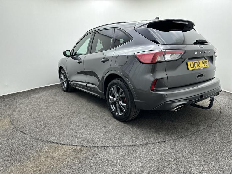 Ford Kuga Photo spincar-a2232747d0546ee7ca83ae80bc276c82ea400ced.jpg