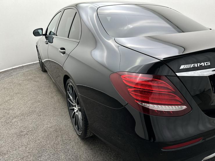 Mercedes-Benz E CLASS Photo spincar-a243fe57c71a5a477c68cc98689b292c4df3678c.jpg