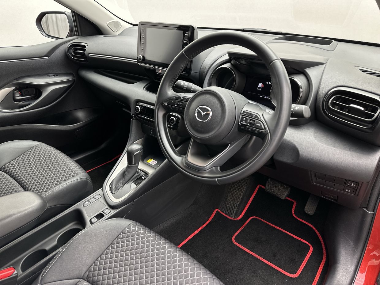 Mazda 2 Hybrid Photo 15