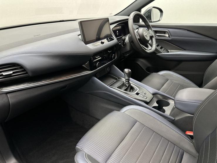 Nissan QASHQAI Photo spincar-a2ca9ac21bb9a4246d3b824717b70da7387cf2c5.jpg