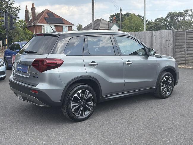 Suzuki Vitara Photo spincar-a3143c18c04e8d4999c95eba75f7a70dacd44798.jpg
