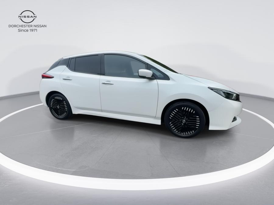 Nissan Leaf Photo spincar-a37fd67ba8a7c0308996d2c21b9bb5d642d0a267.jpg