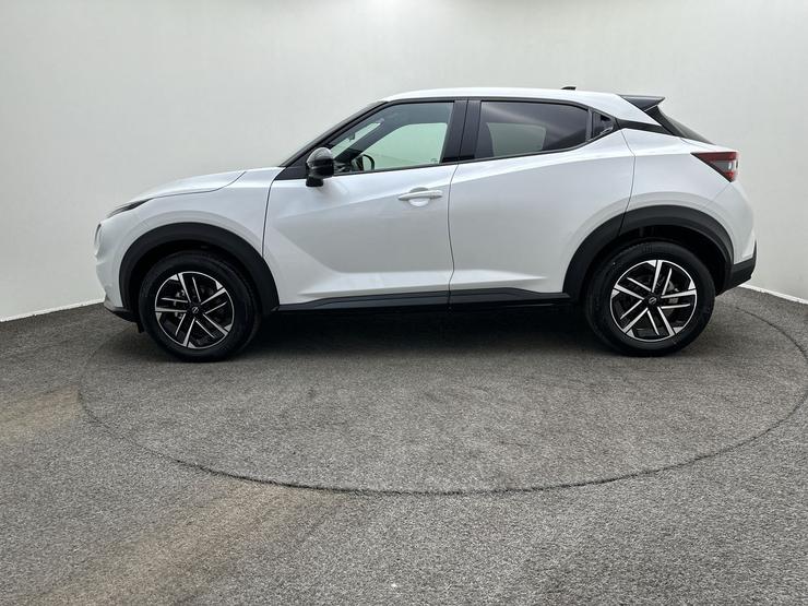 Nissan JUKE Photo spincar-a41d5fdc59d4ef782eac109e7d901cd61fe4e74f.jpg