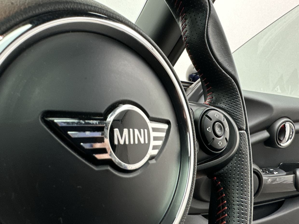 MINI Cooper Photo 23