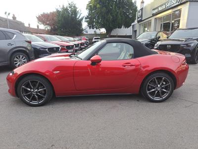 Mazda MX-5 Photo 16
