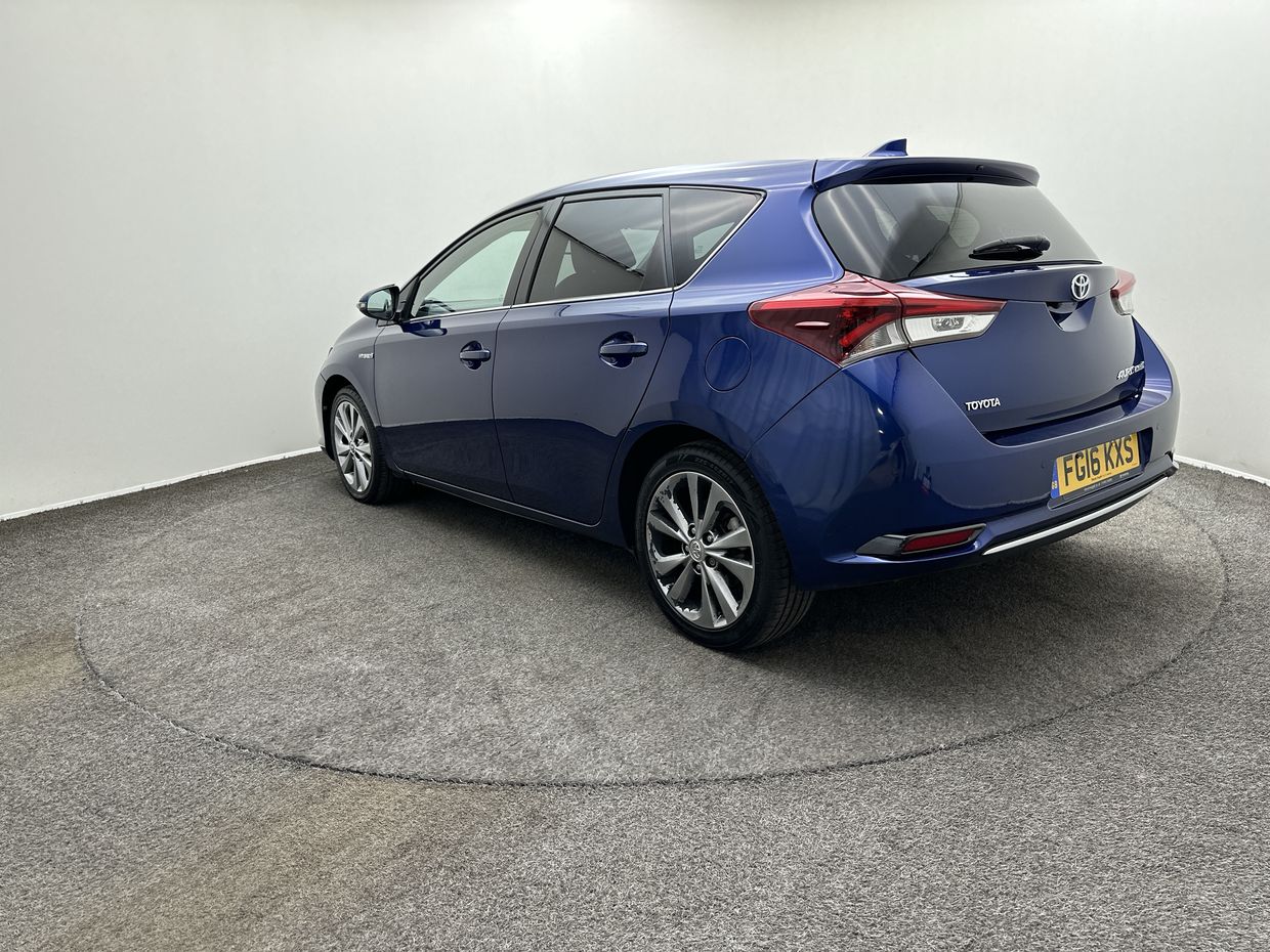 Toyota Auris Photo 5