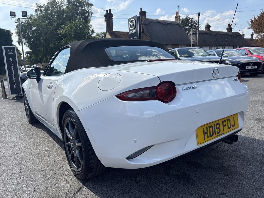 Mazda MX-5 Photo spincar-a7fa16d28396d4e1346d6ffb5dcacb3e3229e54c.jpg