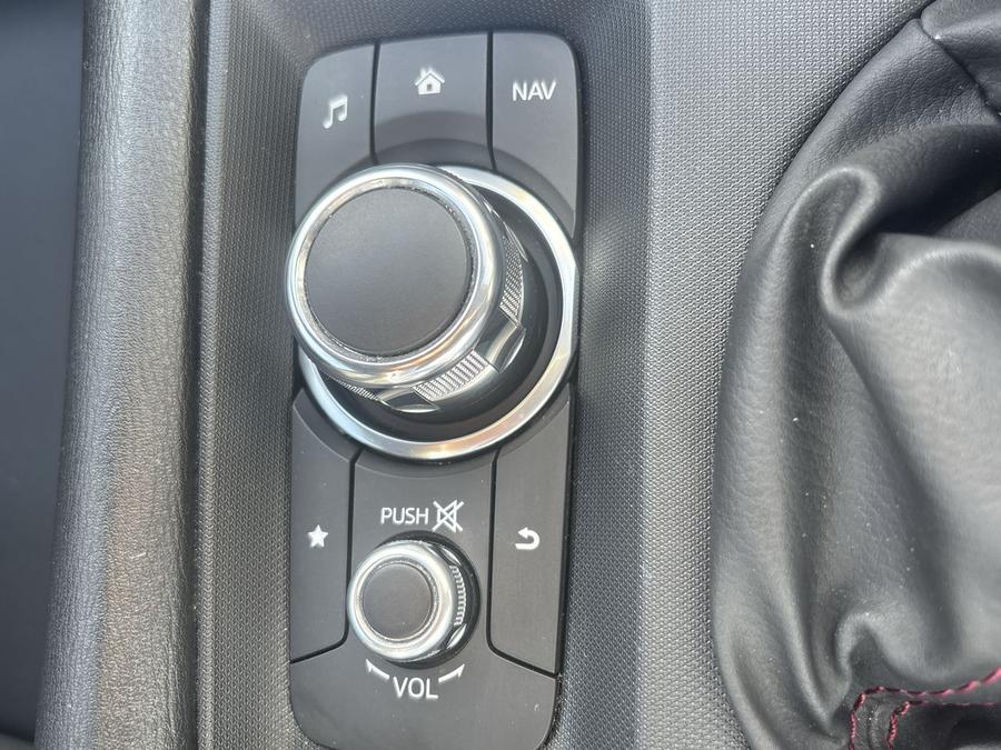 Mazda MX-5 RF Photo spincar-a866c97d955d287d87820b4c86fe89199f5a0ef2.jpg