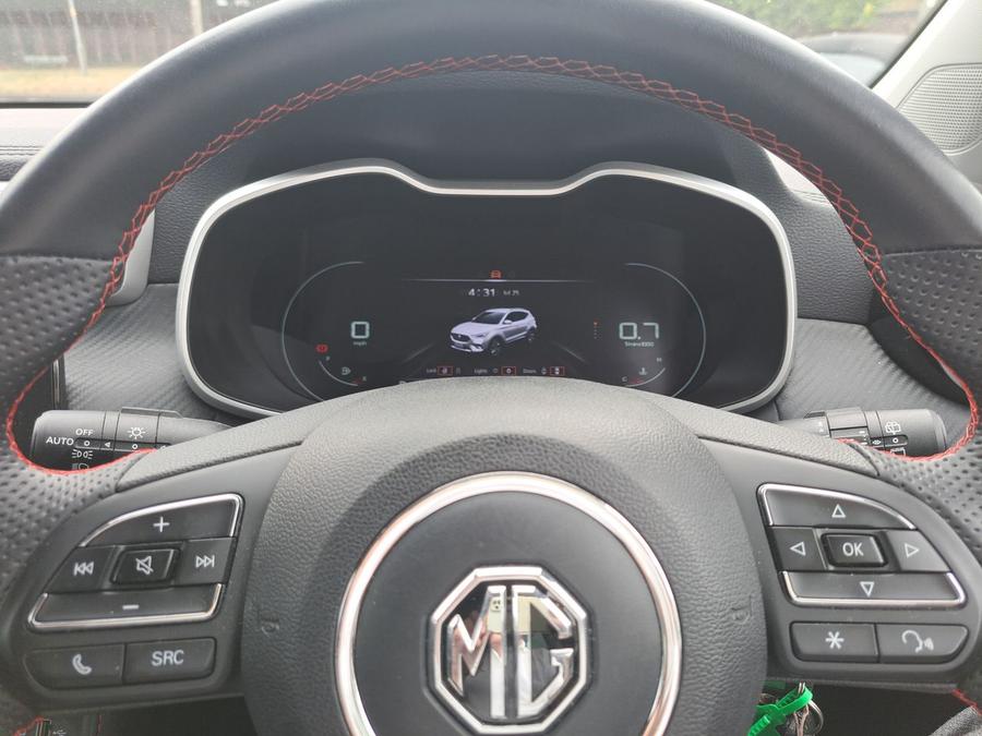 MG MG ZS Photo spincar-a89d65b36706c39f87c87e0dc330ea21aa18d575.jpg