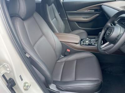 Mazda CX-30 Photo 13