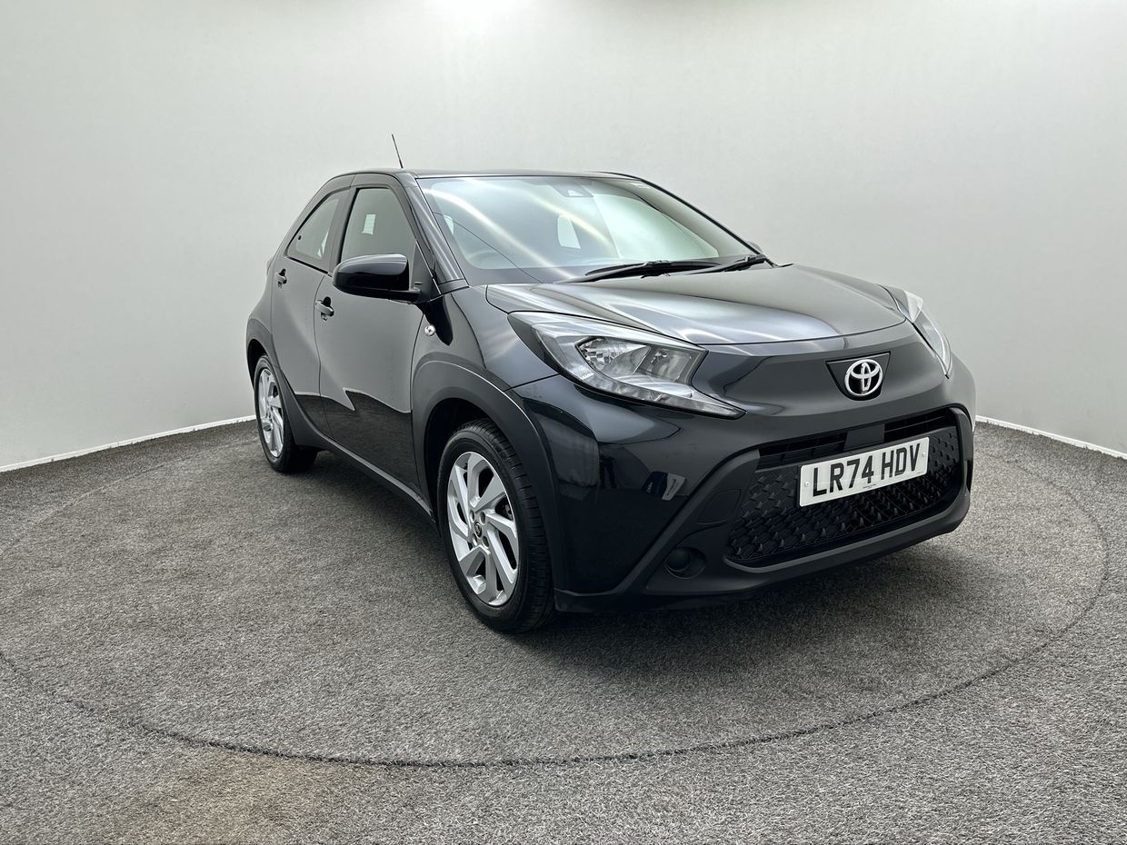Toyota AYGO X Photo 1