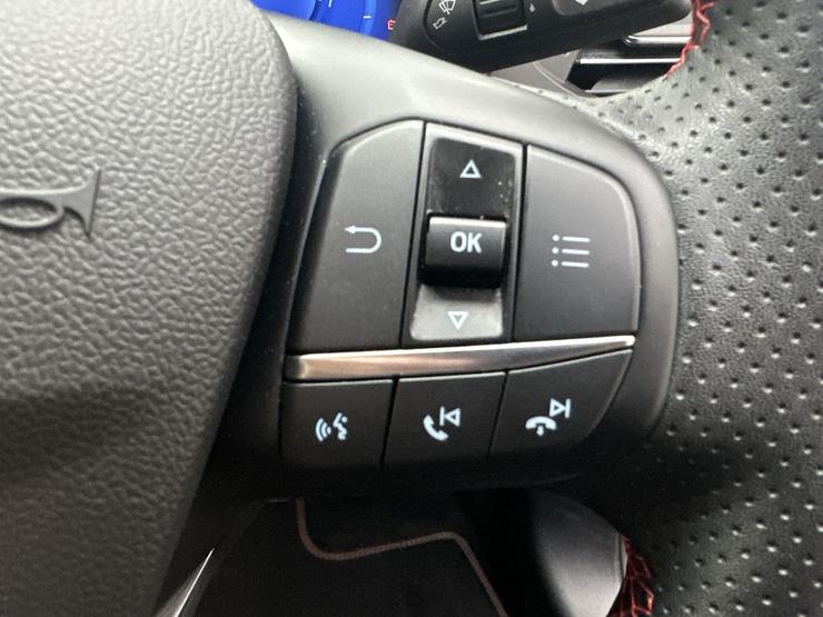 Ford Focus Photo spincar-a940b26f1371ea4b55034c24db93f269fd1f2e97.jpg