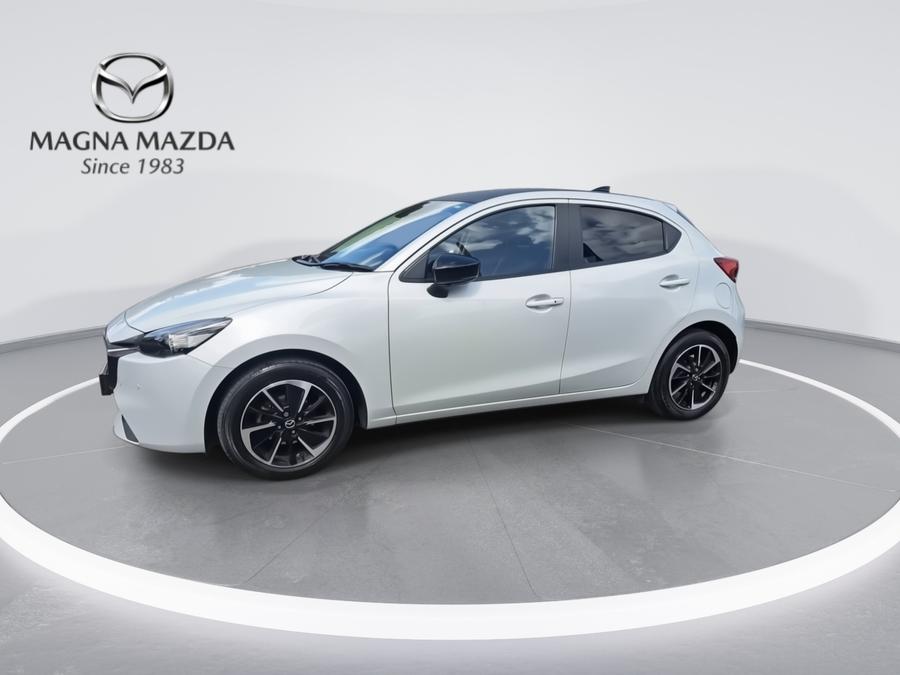 Mazda Mazda2 Photo spincar-a971fd124a17b06818c14ba8236f54b74eb52aea.jpg