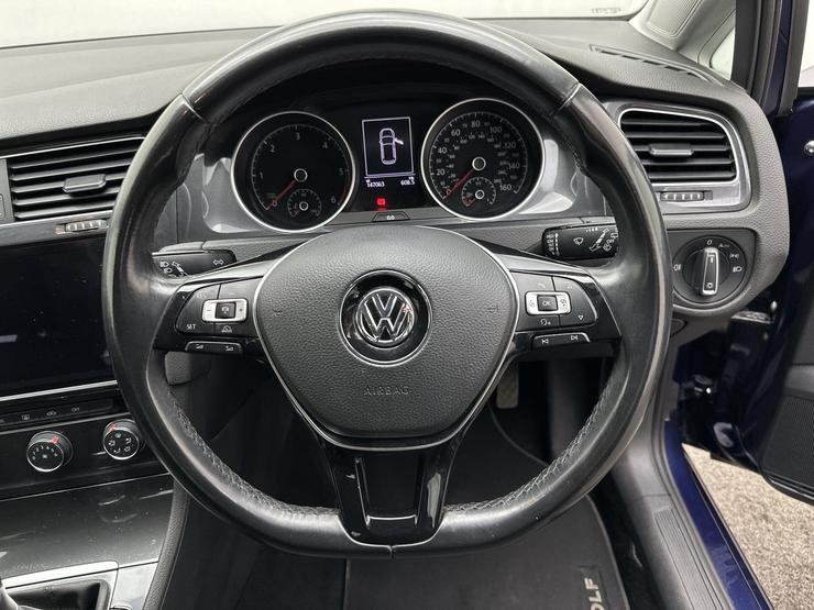 Volkswagen GOLF Photo spincar-aa436bca8e4a7f4f8cf6df789d120180b5a11430.jpg