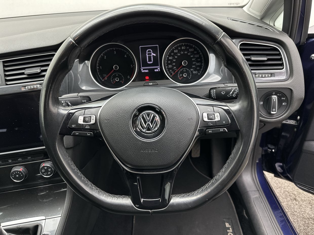 Volkswagen GOLF Photo 13