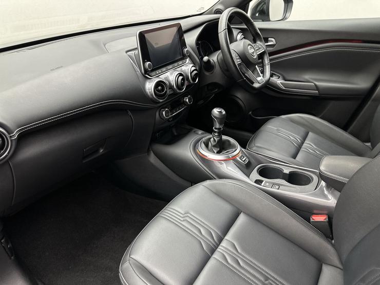Nissan JUKE Photo spincar-aaa30240137f7216104ef14ba0bf1075f7c902f0.jpg