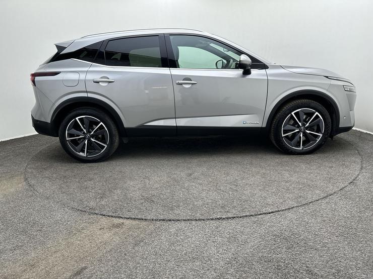Nissan QASHQAI Photo spincar-aac2601b107da49e2a62f4288b0c08c50a650163.jpg