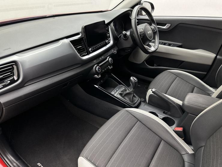 Kia Stonic Photo spincar-aaf8fddff6a46015c6a94af9ebd10b0c57f45d0f.jpg
