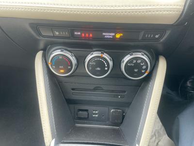 Mazda Mazda2 Photo 28