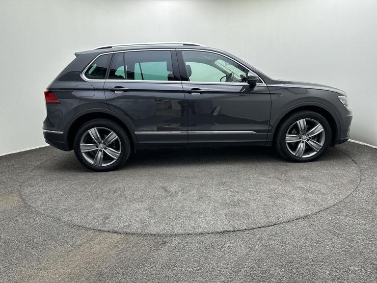 Volkswagen Tiguan Photo spincar-ab74697609ed7f91c7b259d70cb4451d360578b4.jpg