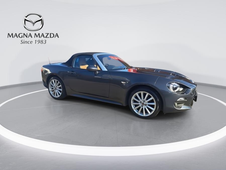 Fiat 124 Spider Photo spincar-ab84fcd1dfd35292d3e124971959368aeab83f56.jpg