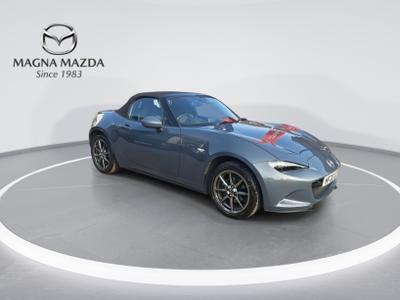 Mazda MX-5 Photo 1