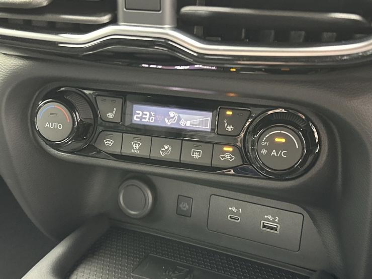 Nissan JUKE Photo spincar-ad50a66bbd06eb4aa46648bd238692efdeaeb4e7.jpg