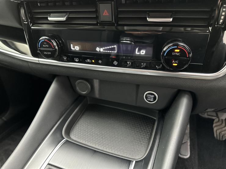 Nissan QASHQAI Photo spincar-adc20bd77fe7d43a2d18e30842ec42271f24fea4.jpg