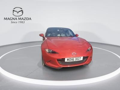 Mazda MX-5 Photo 2