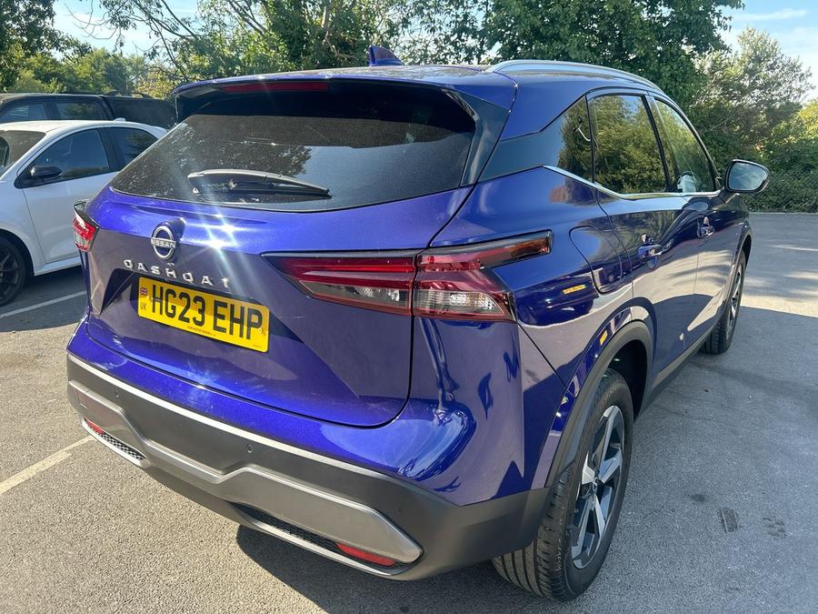 Nissan Qashqai Photo spincar-ae2f5a4d075dda8713678c3d2df5d6103bbf8c52.jpg