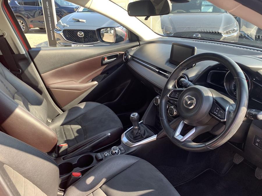 Mazda Mazda2 Photo spincar-aec16f84f9530552482d383f3a608823a4b9e8e4.jpg