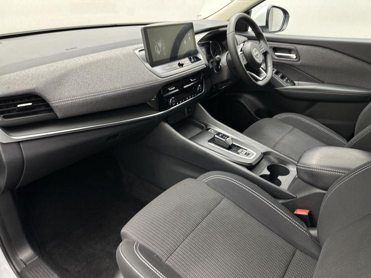 Nissan QASHQAI Photo spincar-af32bf31943801e1743c9c3384107868cadd418a.jpg