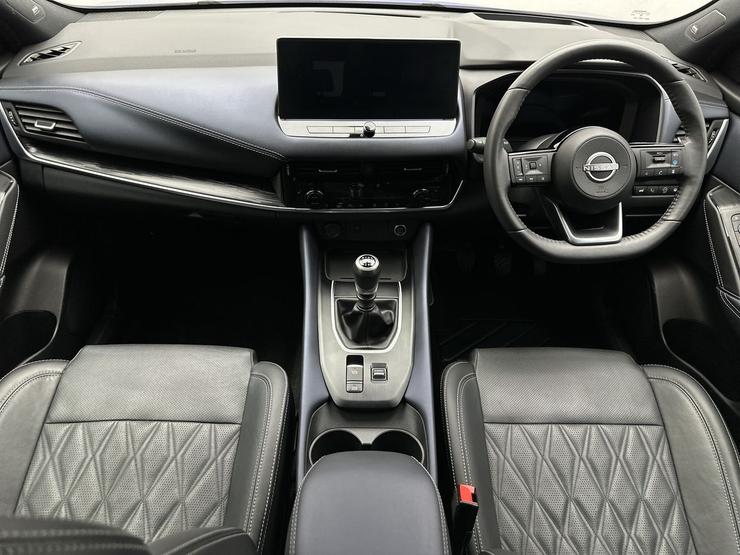 Nissan QASHQAI Photo spincar-afcd49f52e18a634f6f00a0a29a2f38b0f24c427.jpg