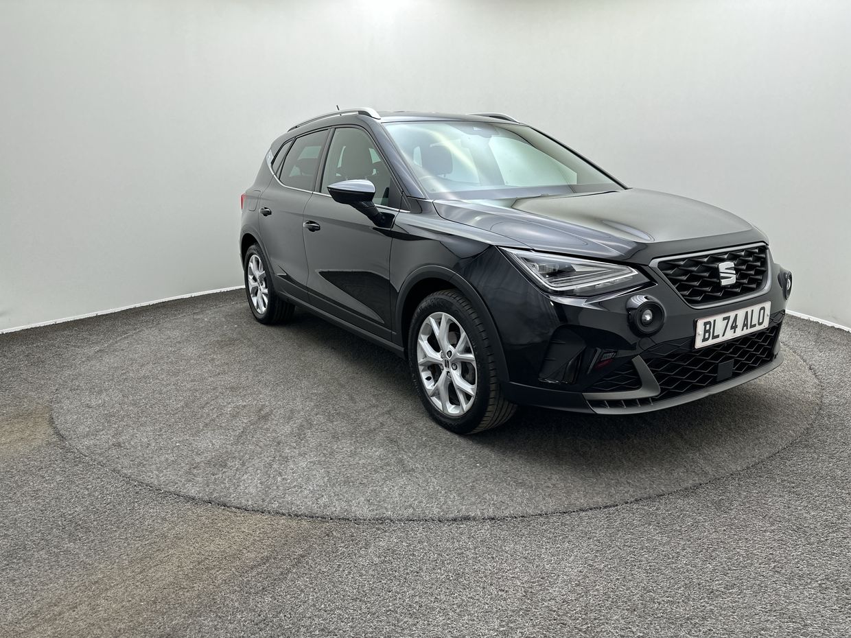 SEAT ARONA Photo 0