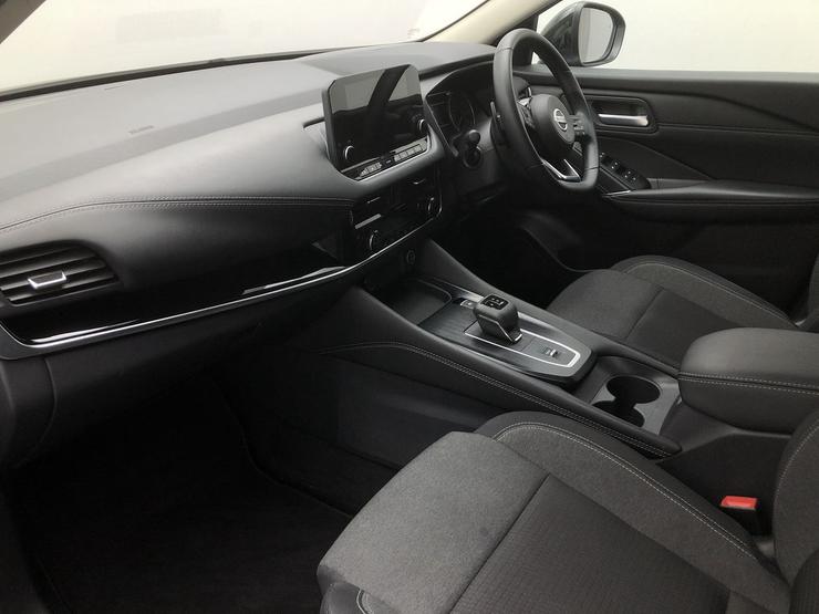 Nissan QASHQAI Photo spincar-b121bf70025bb04d450182fba2443b4dfb7a88cf.jpg